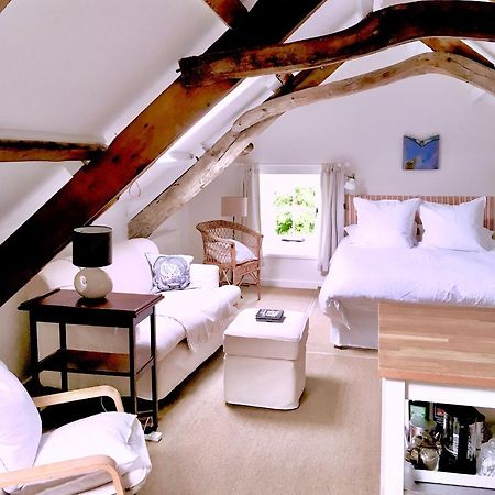 The Attic Apartment, Quay Street Studios Cardigan Extérieur photo