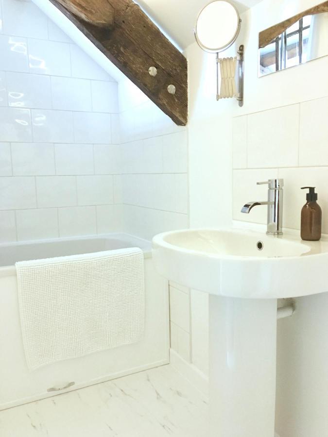 The Attic Apartment, Quay Street Studios Cardigan Extérieur photo