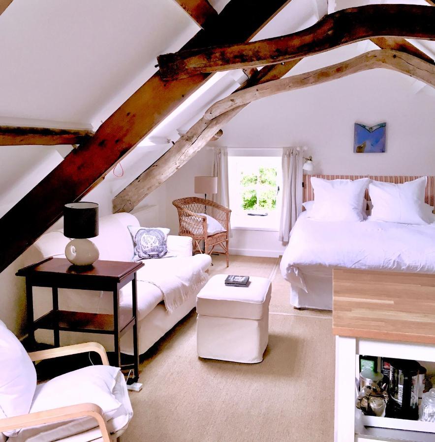 The Attic Apartment, Quay Street Studios Cardigan Extérieur photo