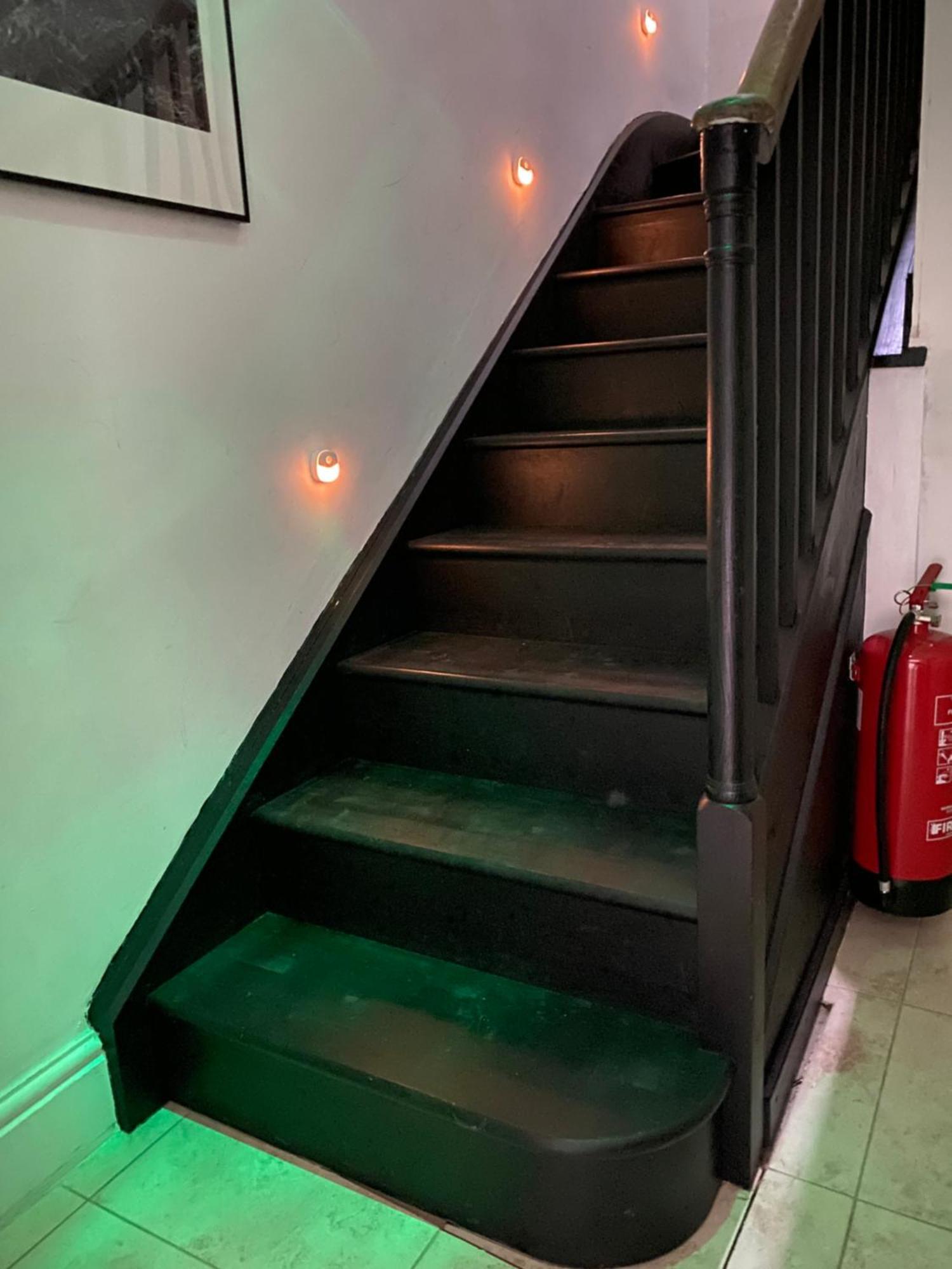The Attic Apartment, Quay Street Studios Cardigan Extérieur photo