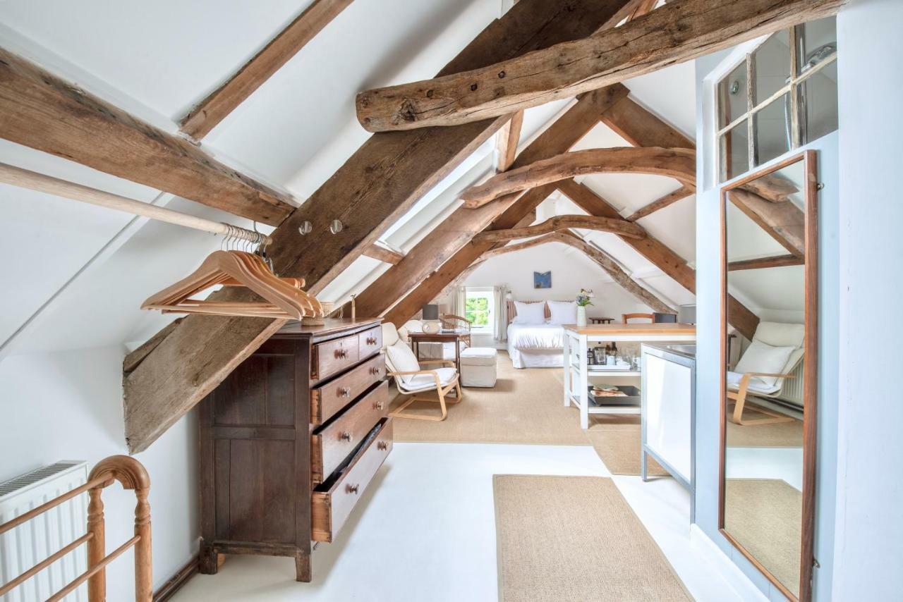 The Attic Apartment, Quay Street Studios Cardigan Extérieur photo